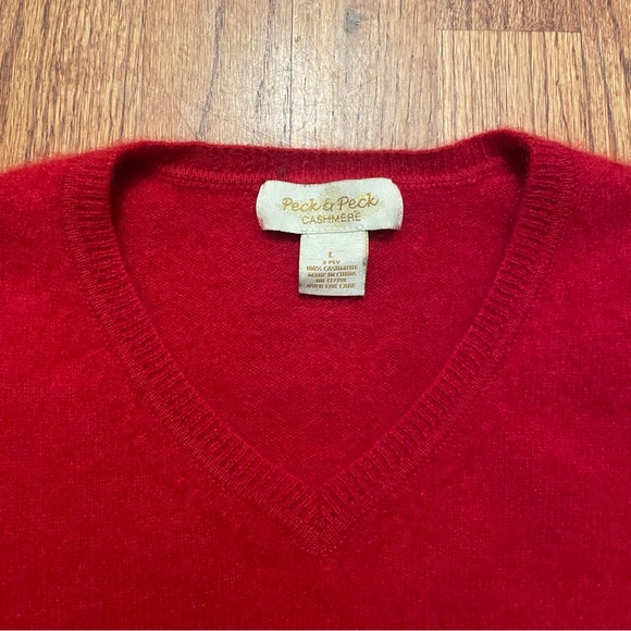 Peck & Peck Red 2 Ply Cashmere V Neck Pullover Sweater size L - Picture 3 of 14